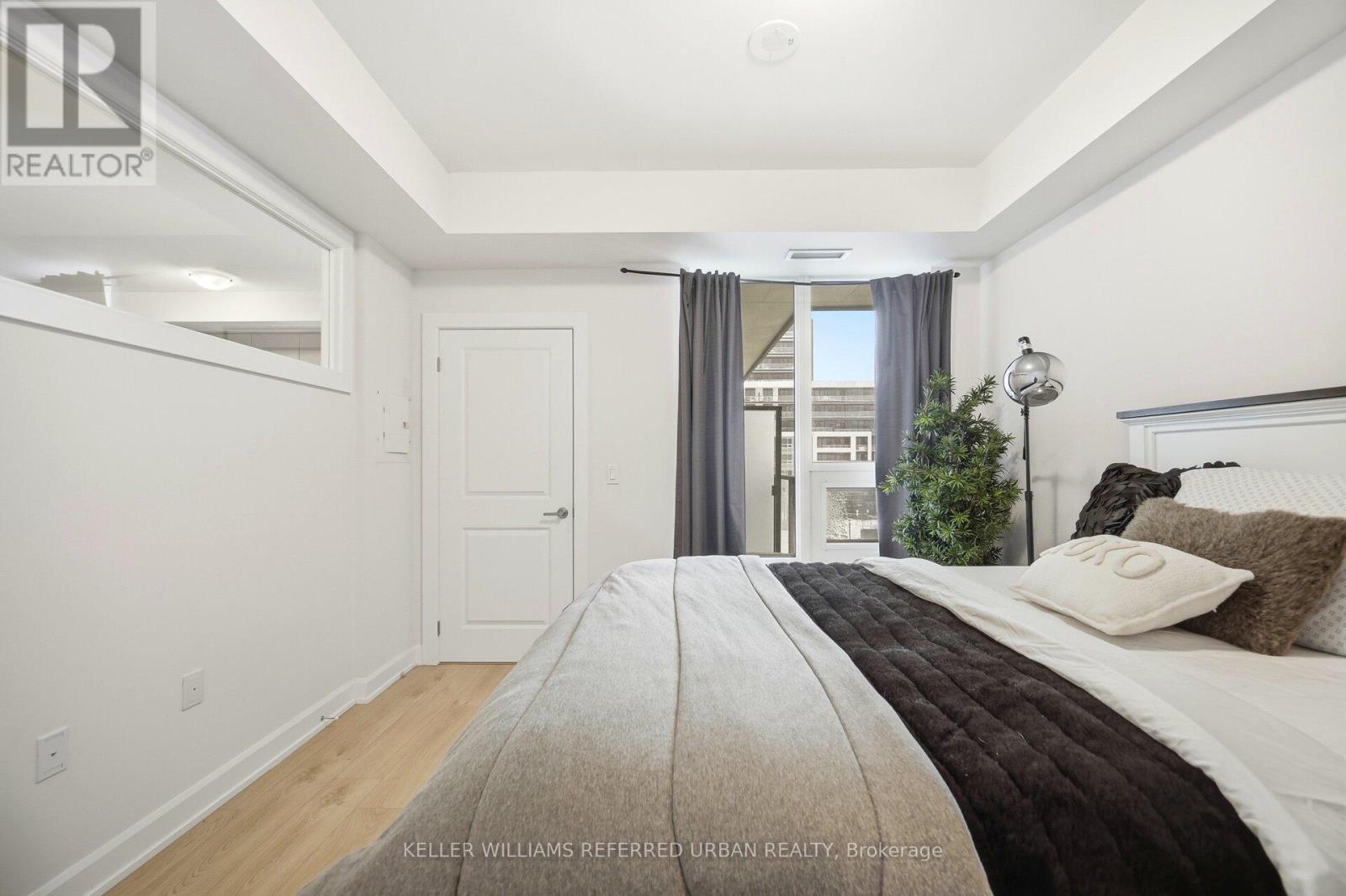 401 - 3200 William Coltson Avenue, Oakville, Ontario  L6H 7W6 - Photo 16 - W12708094