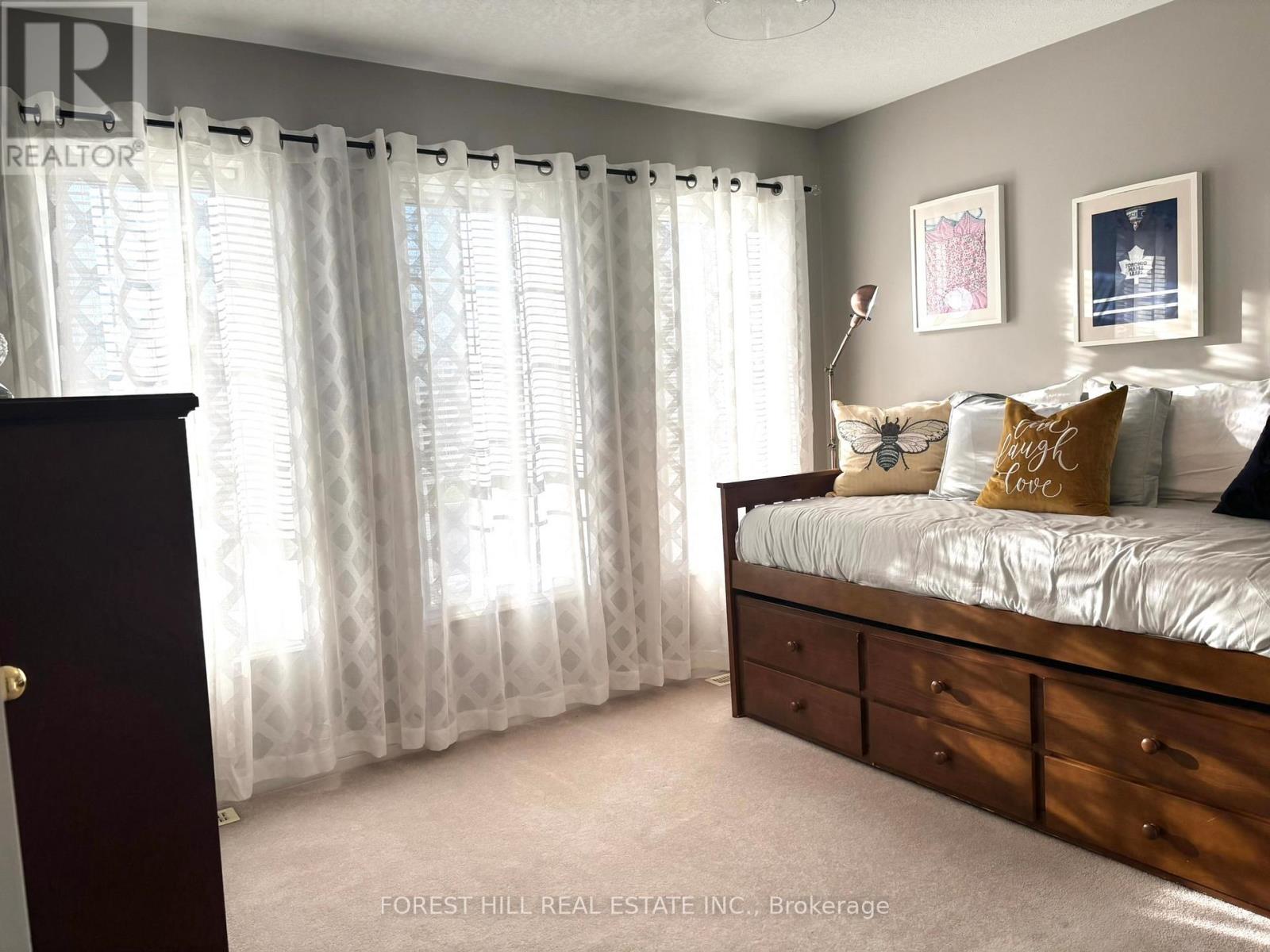 35 Sweetnam Drive, Kawartha Lakes, Ontario  K9V 0A7 - Photo 11 - X12708004