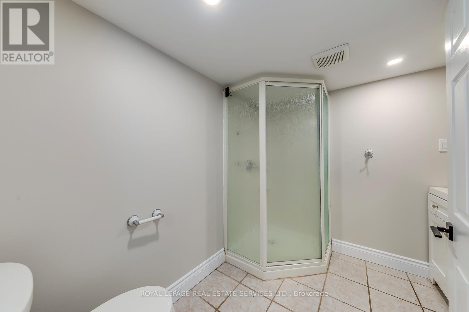 38 Moraine Walk, London North, Ontario  N6G 4Y8 - Photo 46 - X12708116