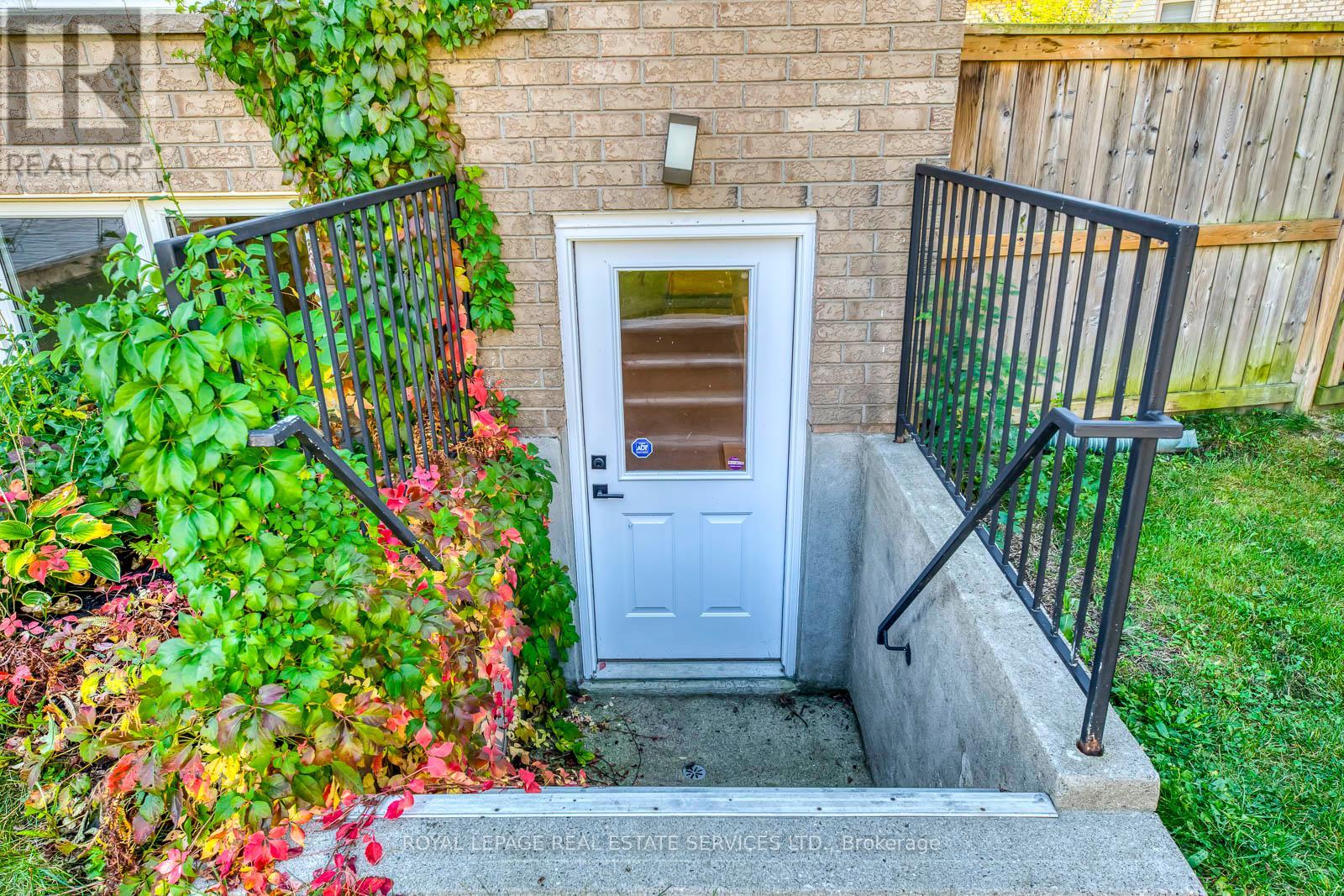 38 Moraine Walk, London North, Ontario  N6G 4Y8 - Photo 47 - X12708116