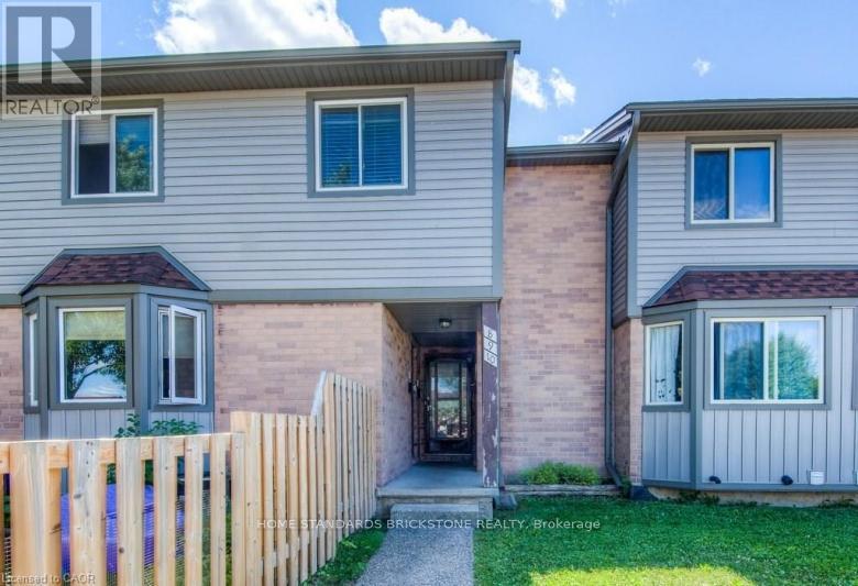 10 - 700 Erinbrook Drive, Kitchener, Ontario  N2E 2S7 - Photo 3 - X12708122