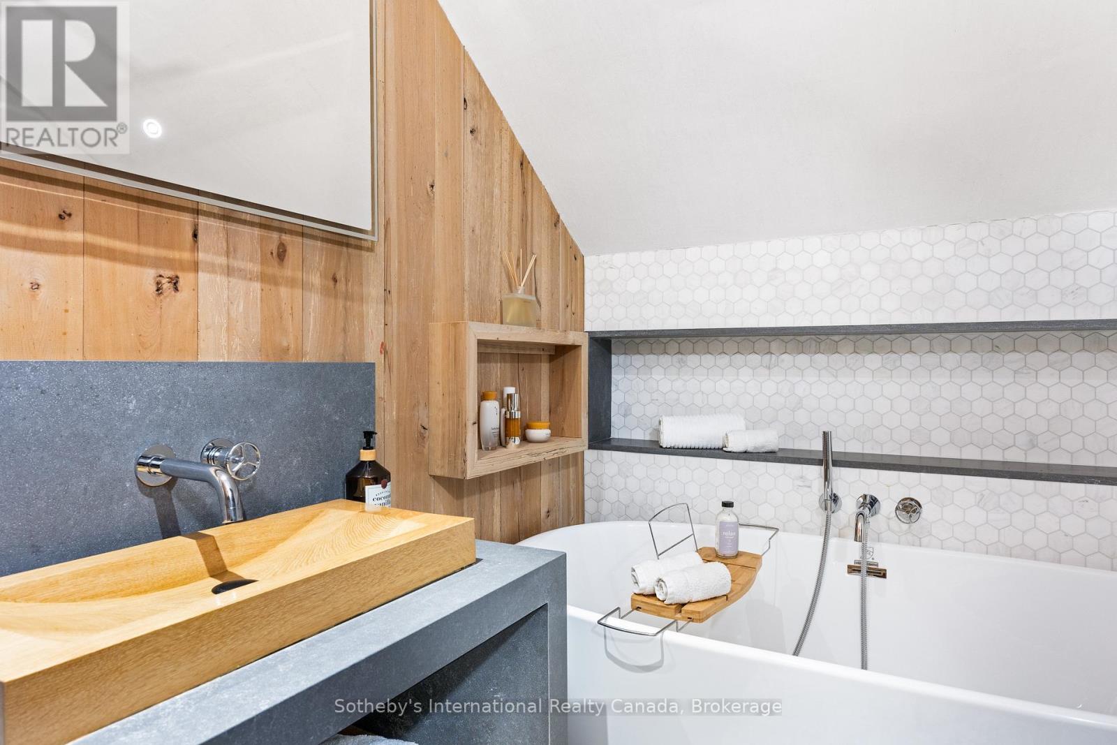 55 Chisholm Street, Oakville, Ontario  L6K 3H6 - Photo 34 - W12708196