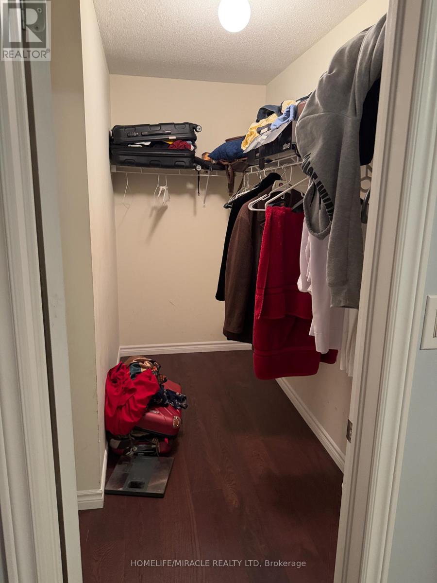 2251 Kwinter Road, Oakville, Ontario  L6M 0H2 - Photo 16 - W12672942