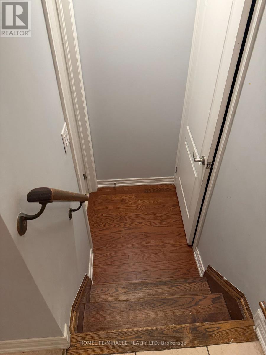 2251 Kwinter Road, Oakville, Ontario  L6M 0H2 - Photo 22 - W12672942