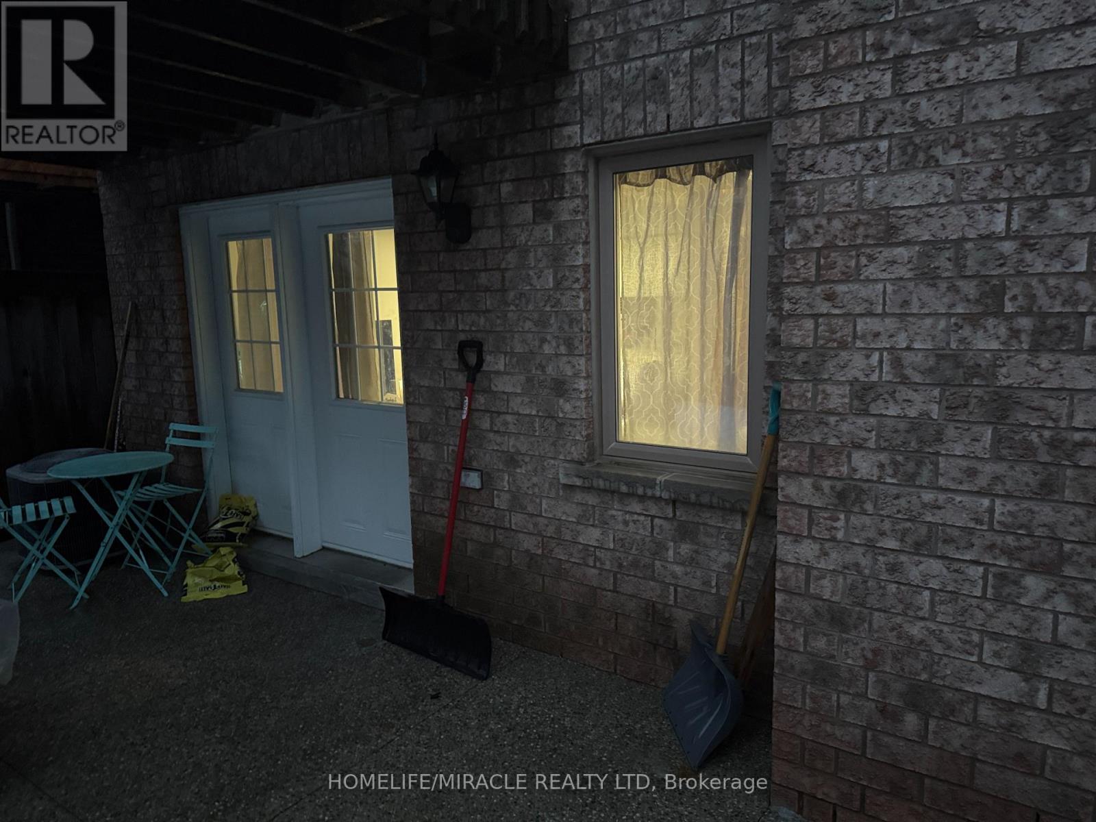 2251 Kwinter Road, Oakville, Ontario  L6M 0H2 - Photo 34 - W12672942