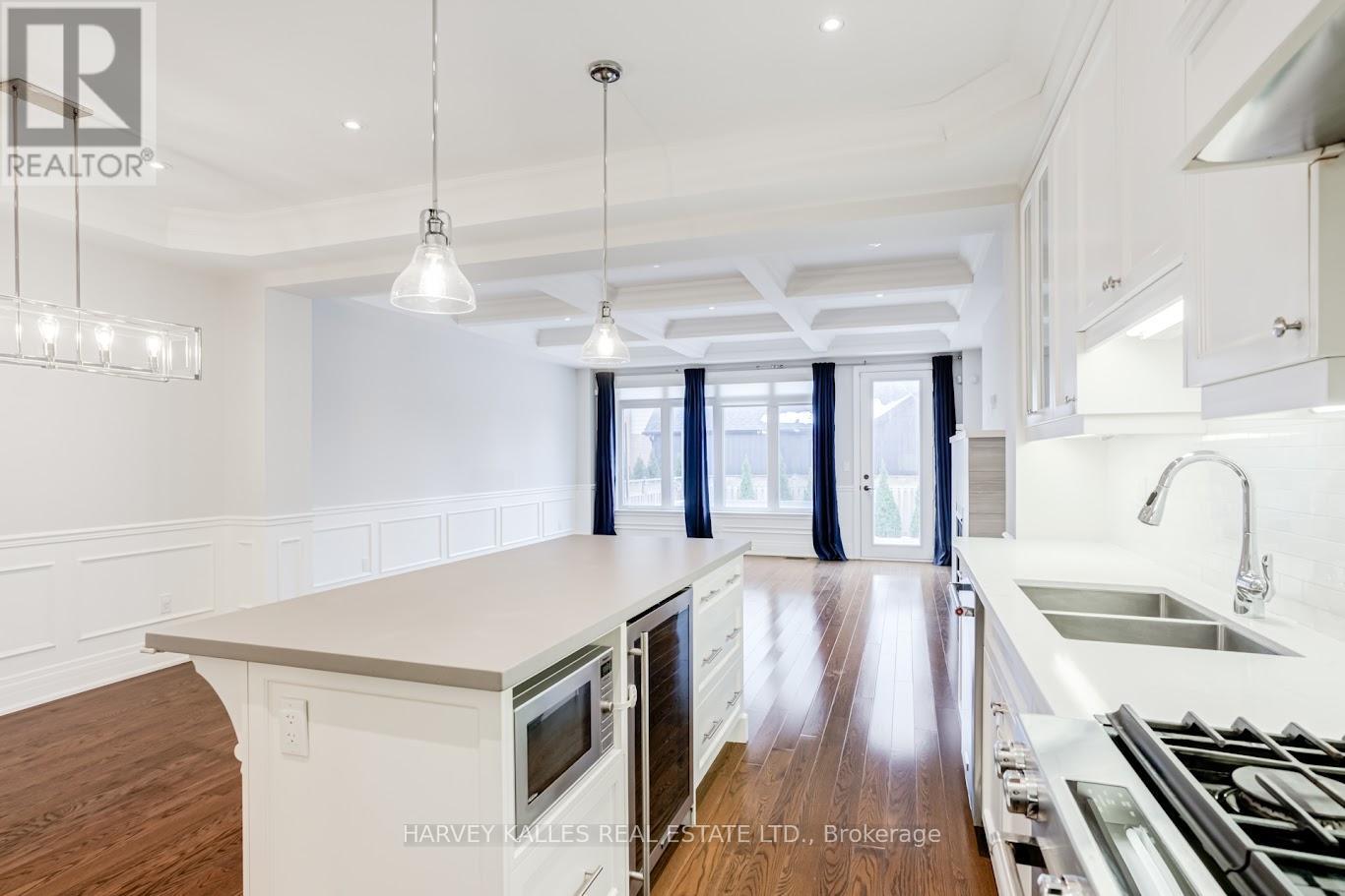 797 Oxford Street, Toronto, Ontario  M8Z 1L5 - Photo 13 - W12690940