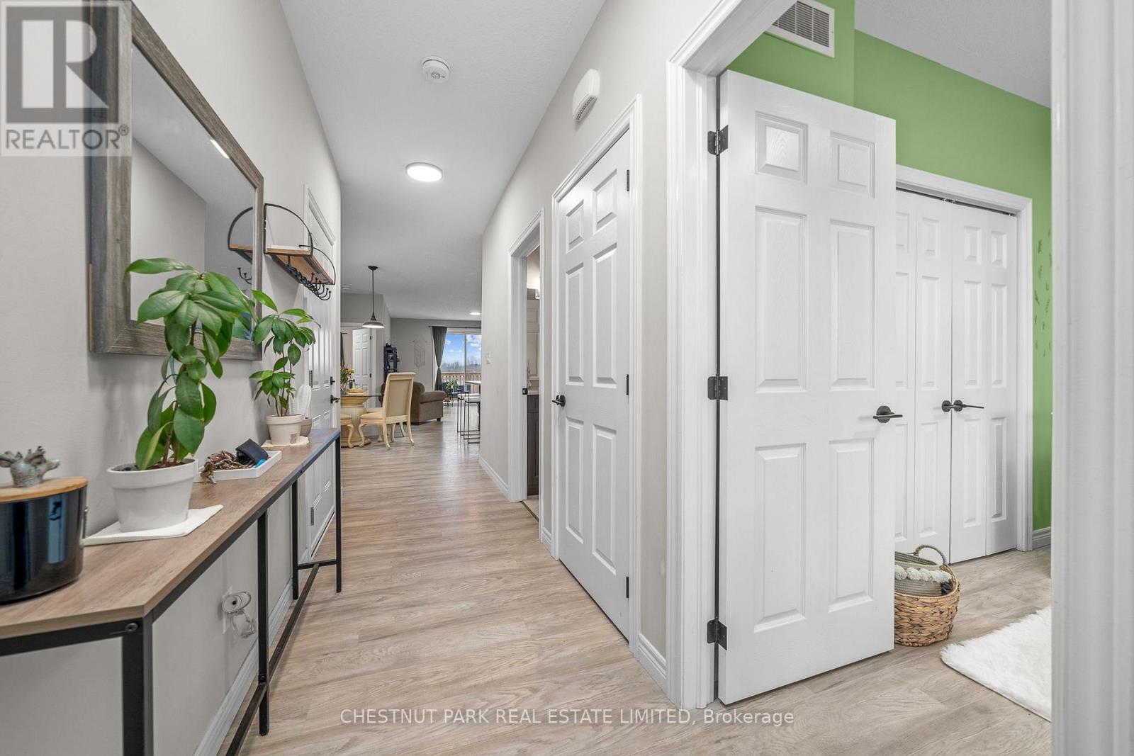 27 Dayton Court, Prince Edward County, Ontario  K0K 2T0 - Photo 3 - X12708372