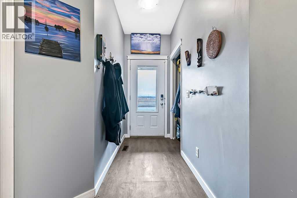 405, 405 Sunrise Terrace Ne, High River, Alberta  T1V 0C4 - Photo 4 - A2267860