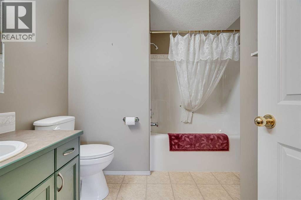 308 Highwood Village Place Nw, High River, Alberta  T1V 1W1 - Photo 18 - A2277403