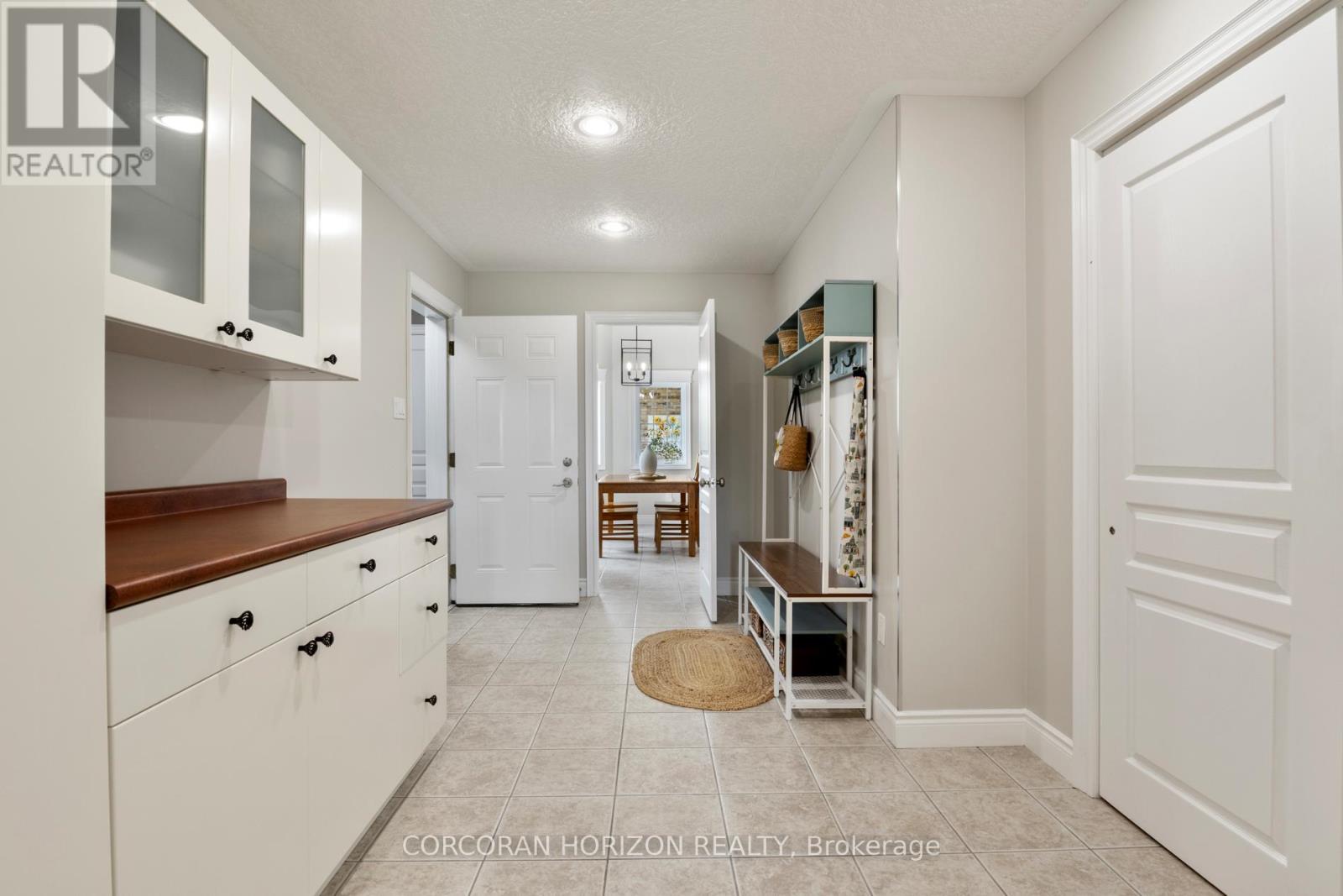 1794 Seaton Road, North Dumfries, Ontario  N1R 5S2 - Photo 16 - X12448062