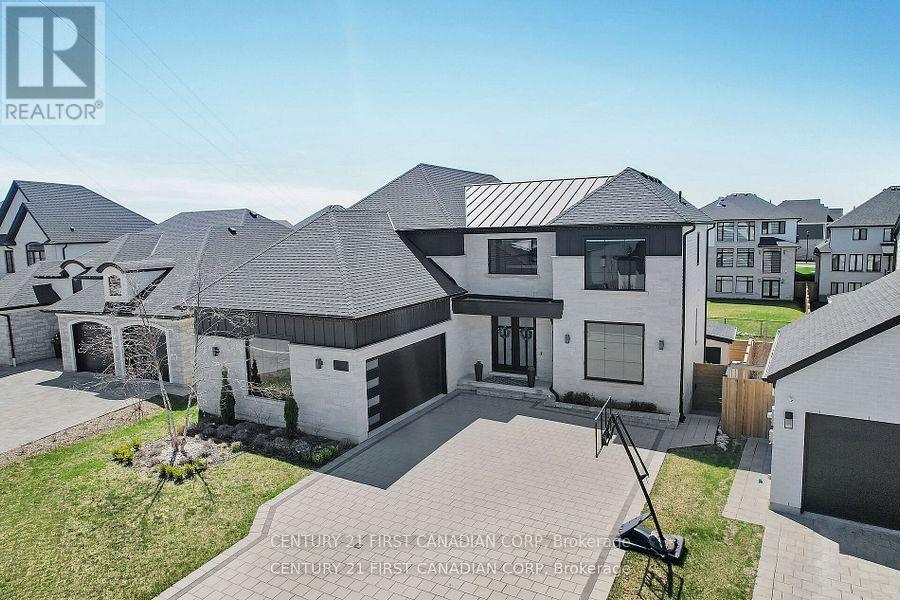 1741 Upper West Avenue, London South, Ontario  N6K 0J2 - Photo 3 - X12708154