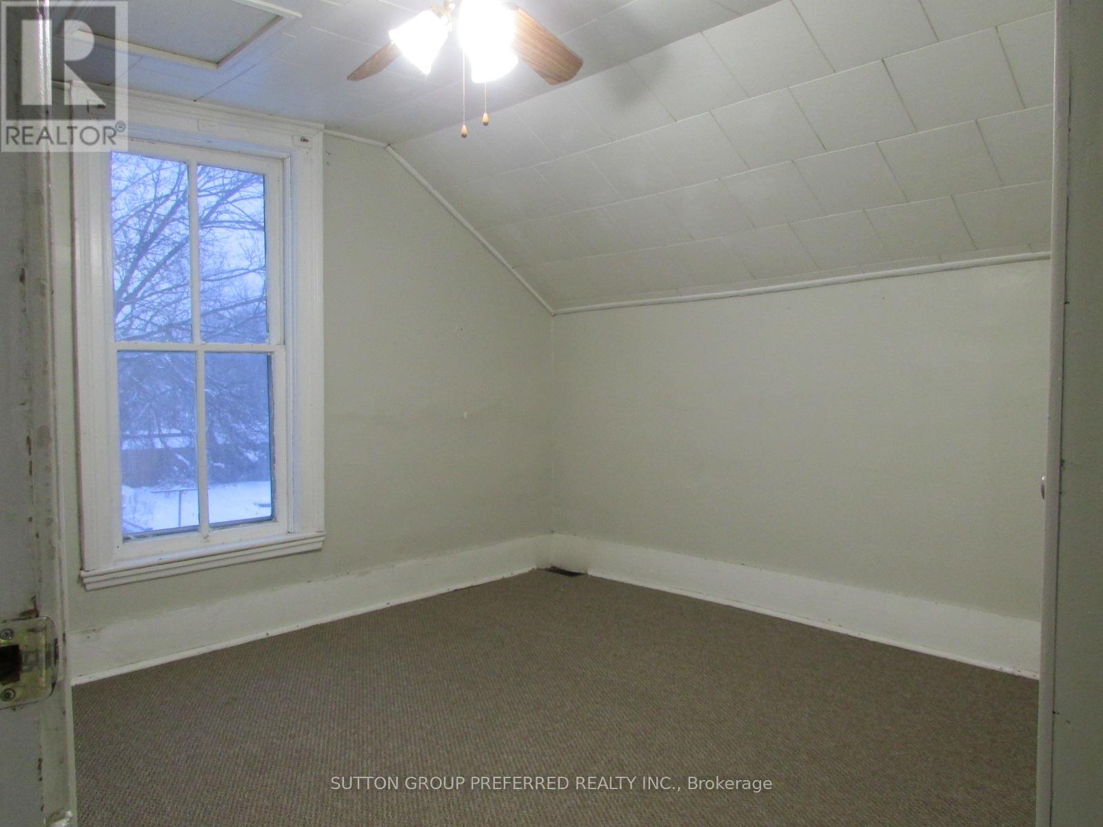 77-79 English Street W, Strathroy-Caradoc, Ontario  N7G 1L5 - Photo 12 - X12708270