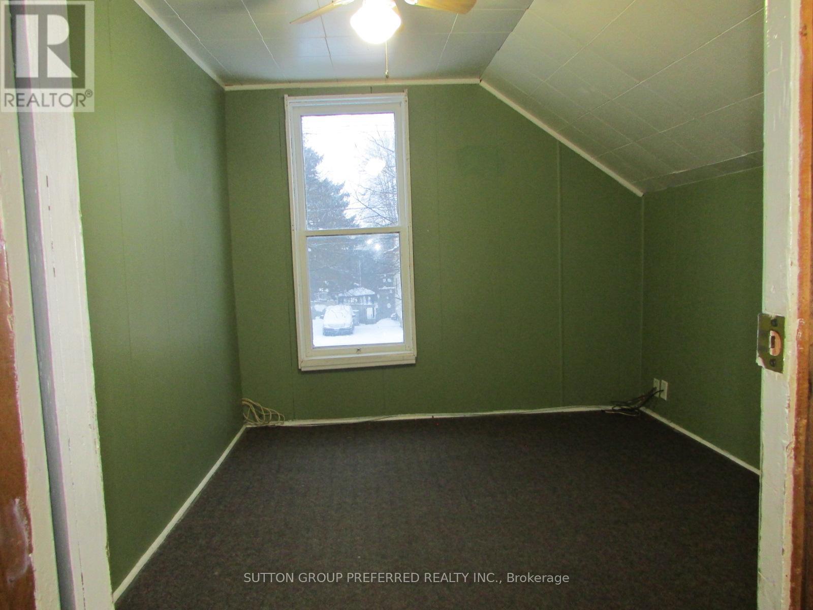 77-79 English Street W, Strathroy-Caradoc, Ontario  N7G 1L5 - Photo 13 - X12708270