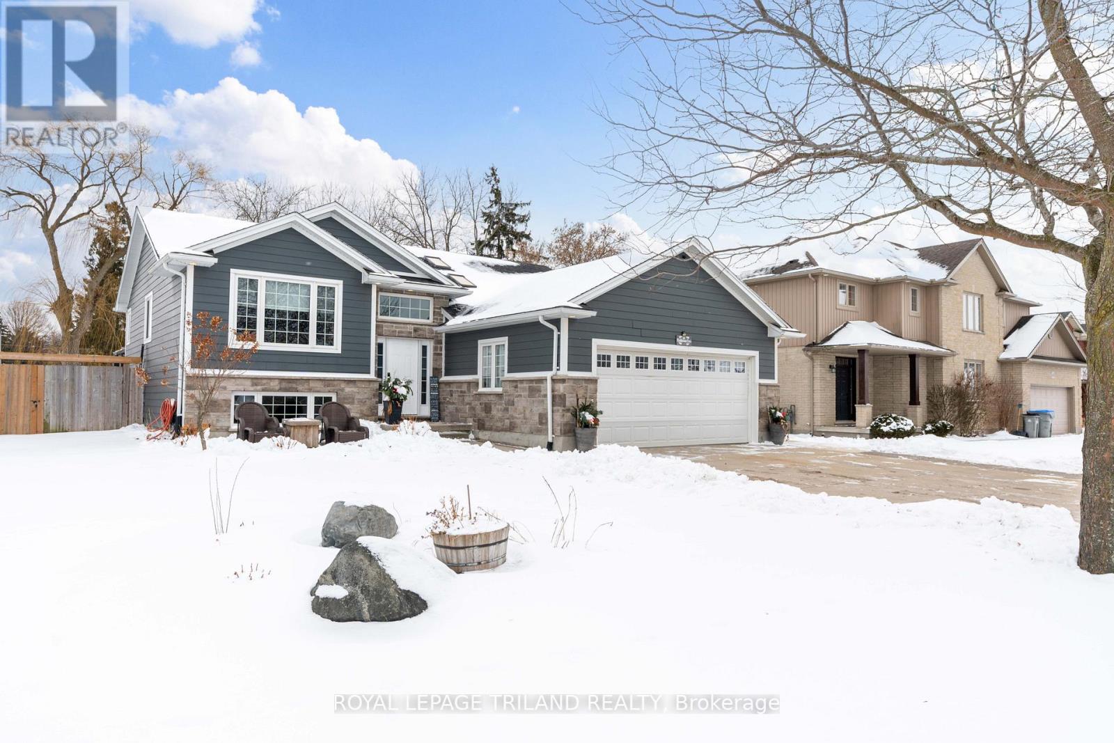 42 Fieldstone Crescent, Middlesex Centre, Ontario  N0L 1R0 - Photo 2 - X12708346