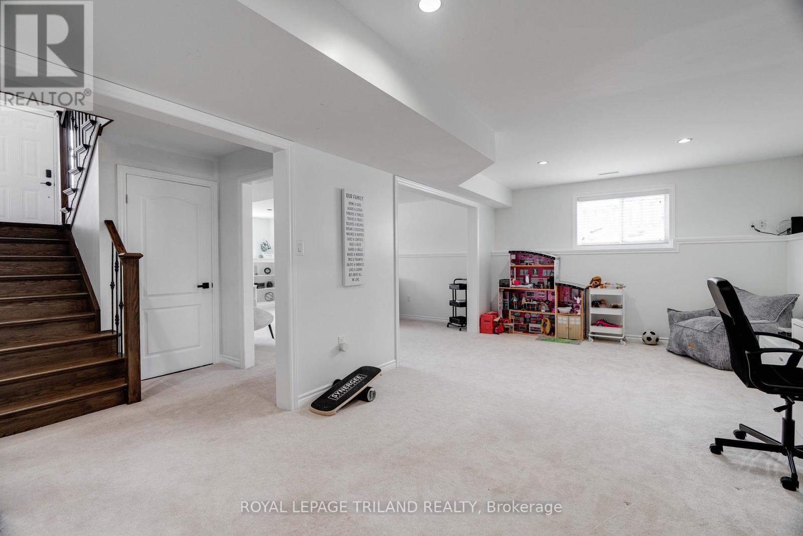 42 Fieldstone Crescent, Middlesex Centre, Ontario  N0L 1R0 - Photo 22 - X12708346