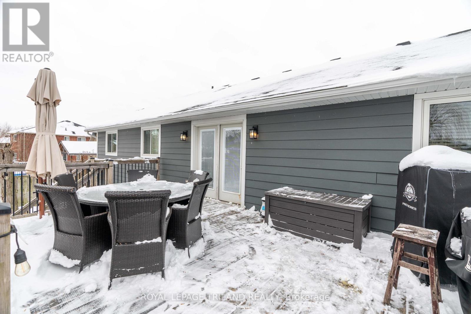 42 Fieldstone Crescent, Middlesex Centre, Ontario  N0L 1R0 - Photo 33 - X12708346