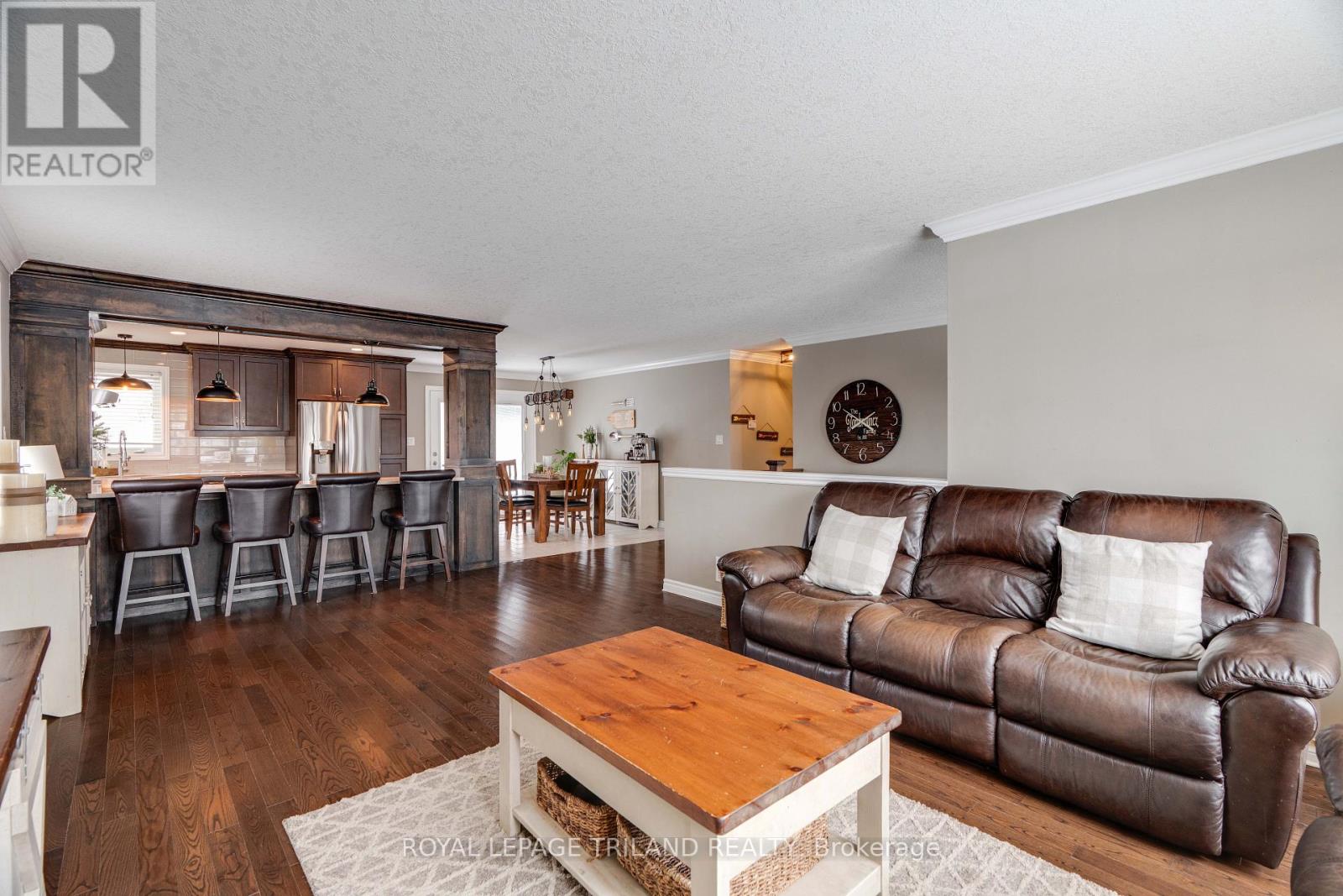 42 Fieldstone Crescent, Middlesex Centre, Ontario  N0L 1R0 - Photo 7 - X12708346