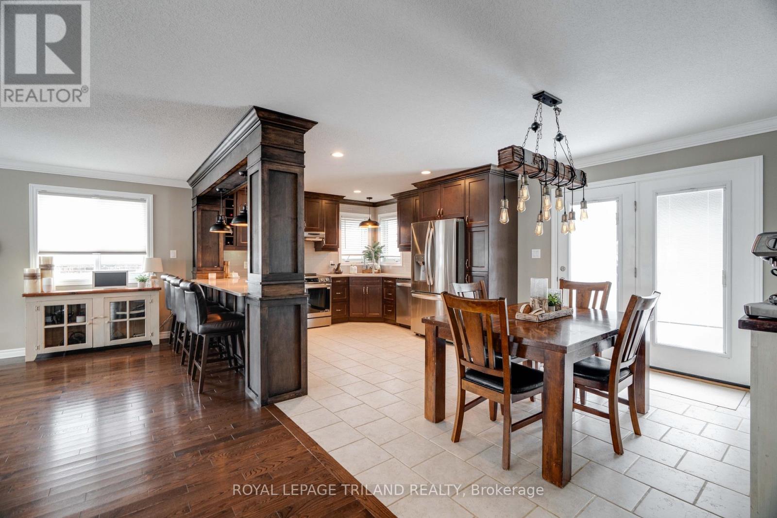 42 Fieldstone Crescent, Middlesex Centre, Ontario  N0L 1R0 - Photo 8 - X12708346