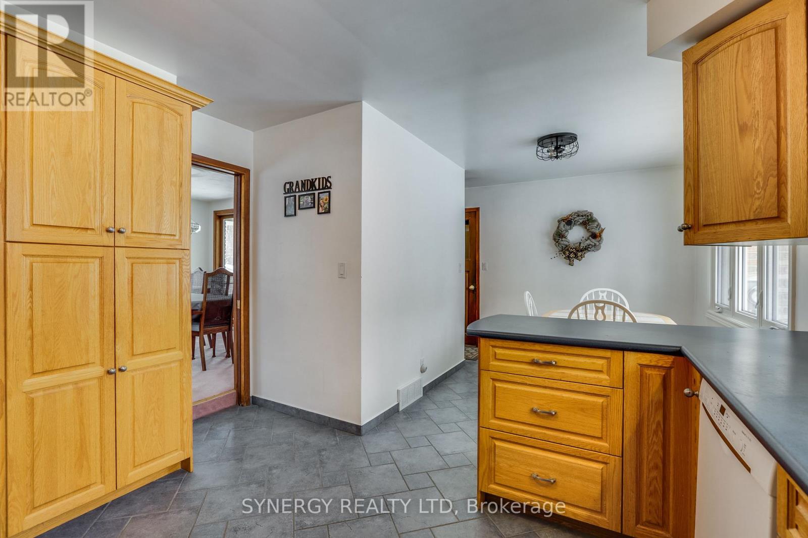 4422 Nauvoo Road, Brooke-Alvinston, Ontario  N0M 2S0 - Photo 17 - X12708386