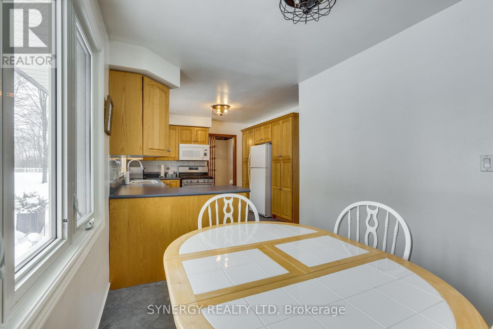 4422 Nauvoo Road, Brooke-Alvinston, Ontario  N0M 2S0 - Photo 20 - X12708386