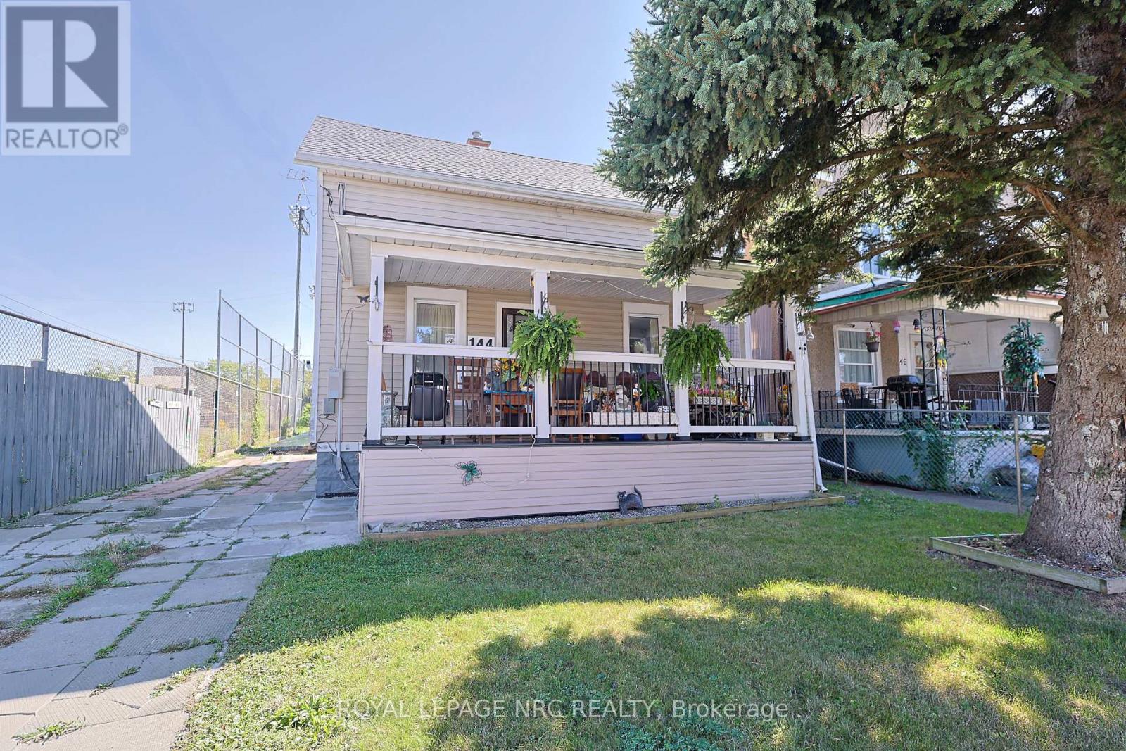 144 BURGAR STREET, Welland, Ontario