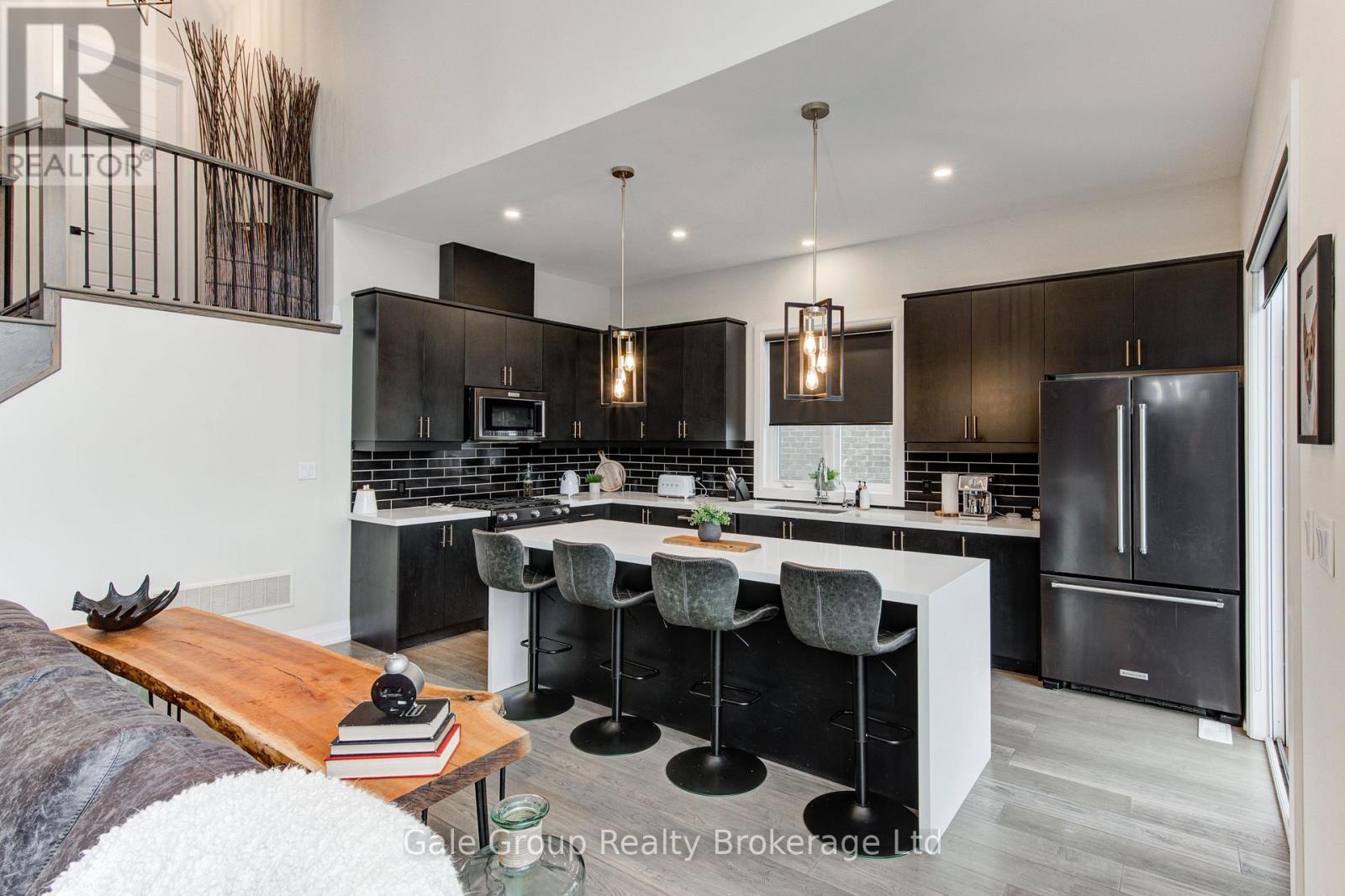 409 Somme Street, Woodstock, Ontario  N4T 0K3 - Photo 7 - X12708320