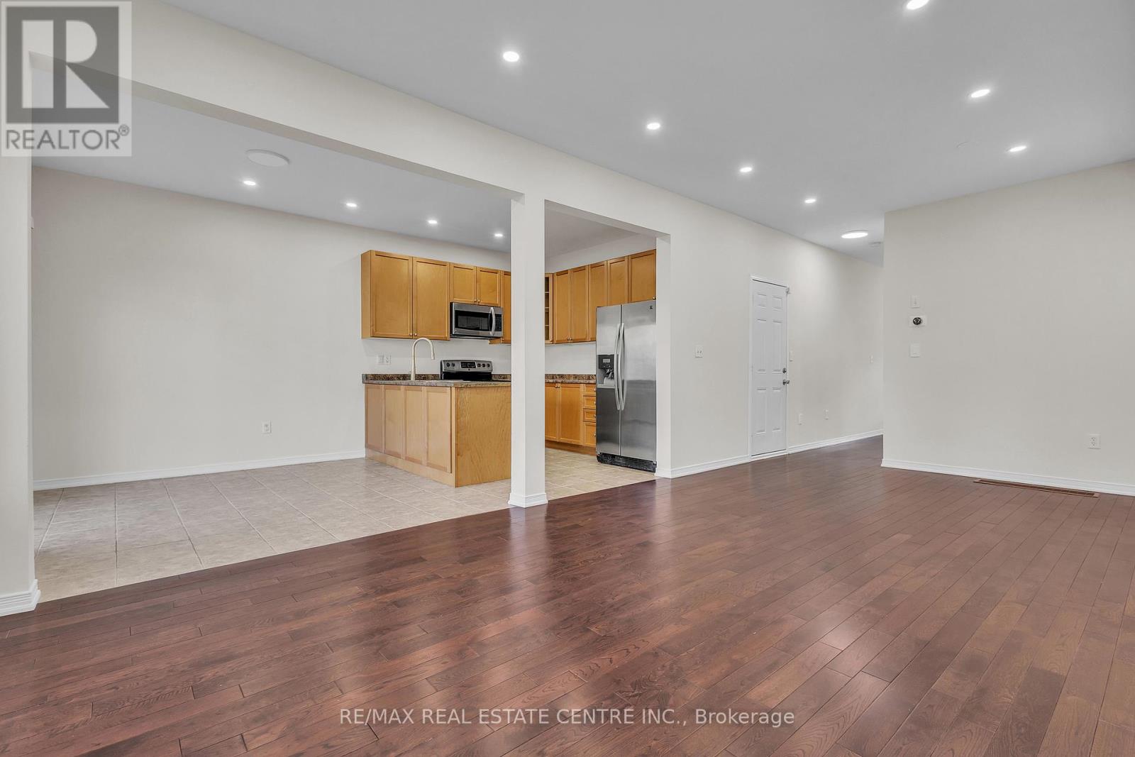 86 Glendarling Crescent, Hamilton, Ontario  L8E 0B1 - Photo 14 - X12679780