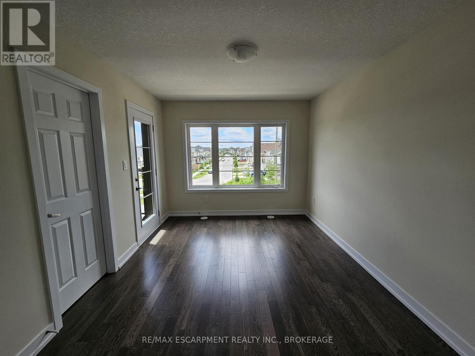 205 Melody Lane, Thorold (Hurricane/merrittville), Ontario  L3B 5N5 - Photo 19 - X12708136