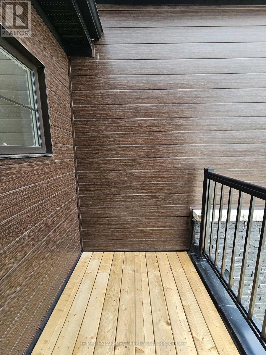 205 Melody Lane, Thorold (Hurricane/merrittville), Ontario  L3B 5N5 - Photo 23 - X12708136