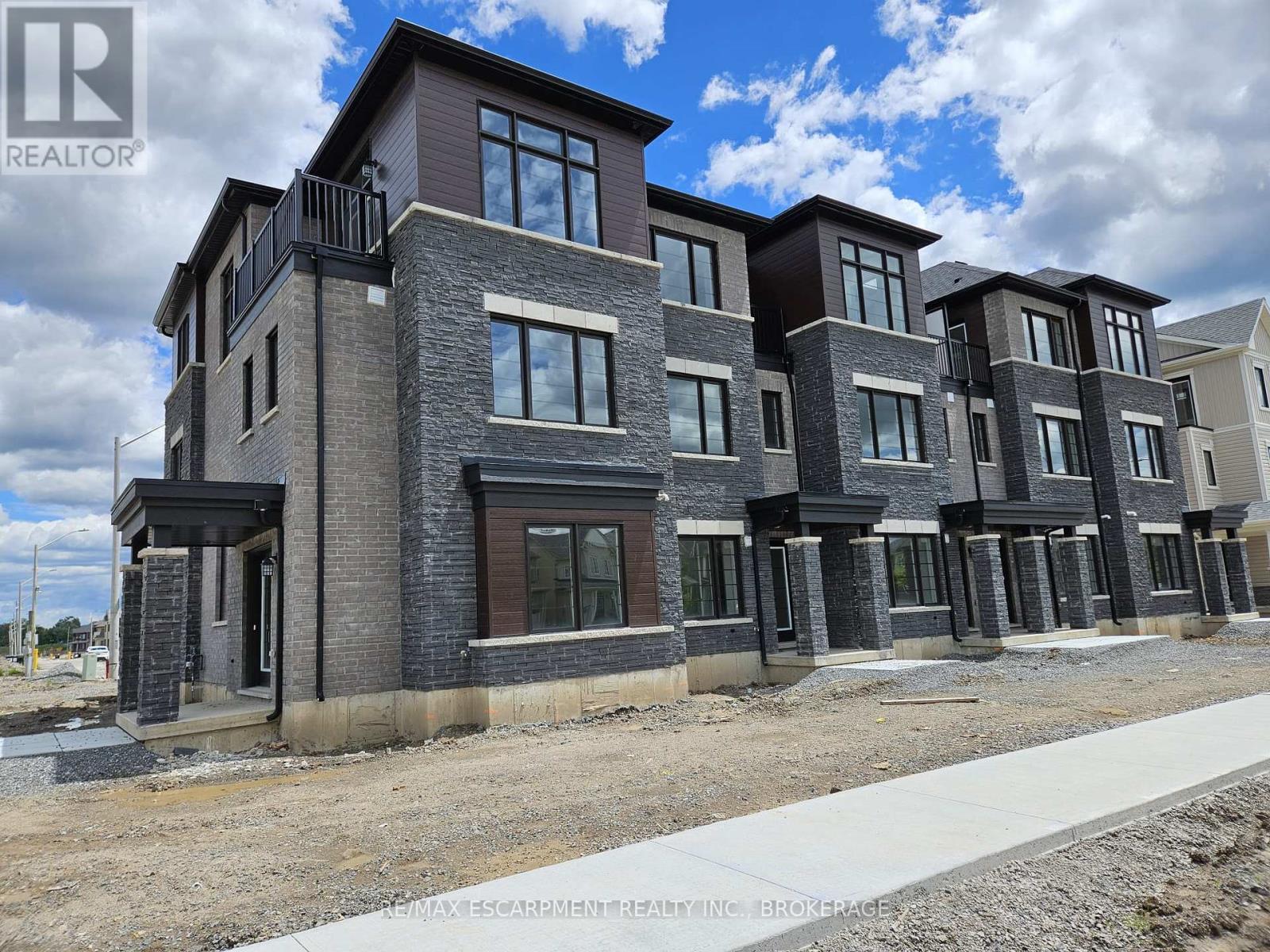 205 Melody Lane, Thorold (Hurricane/merrittville), Ontario  L3B 5N5 - Photo 29 - X12708136