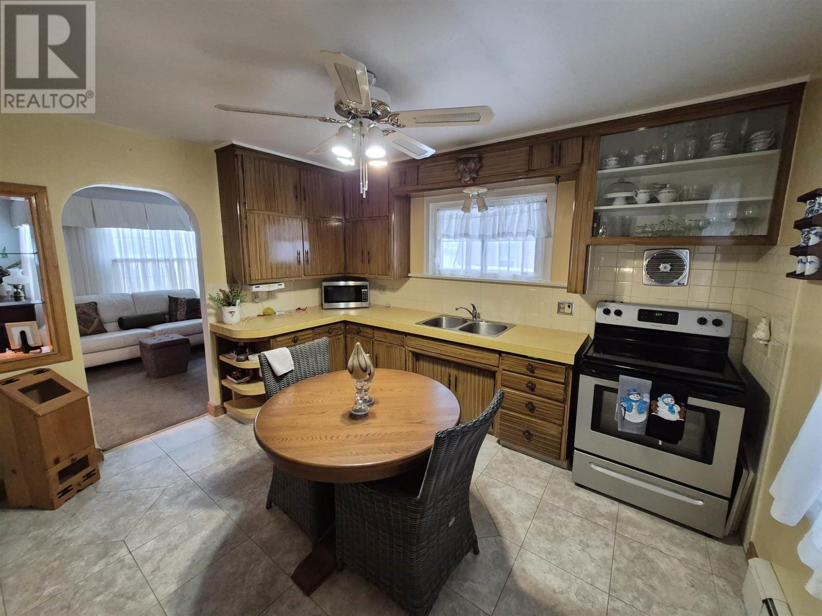 349 Fourth Ave, Sault Ste. Marie, Ontario P6C 4L9 - Photo 7 - SM260098