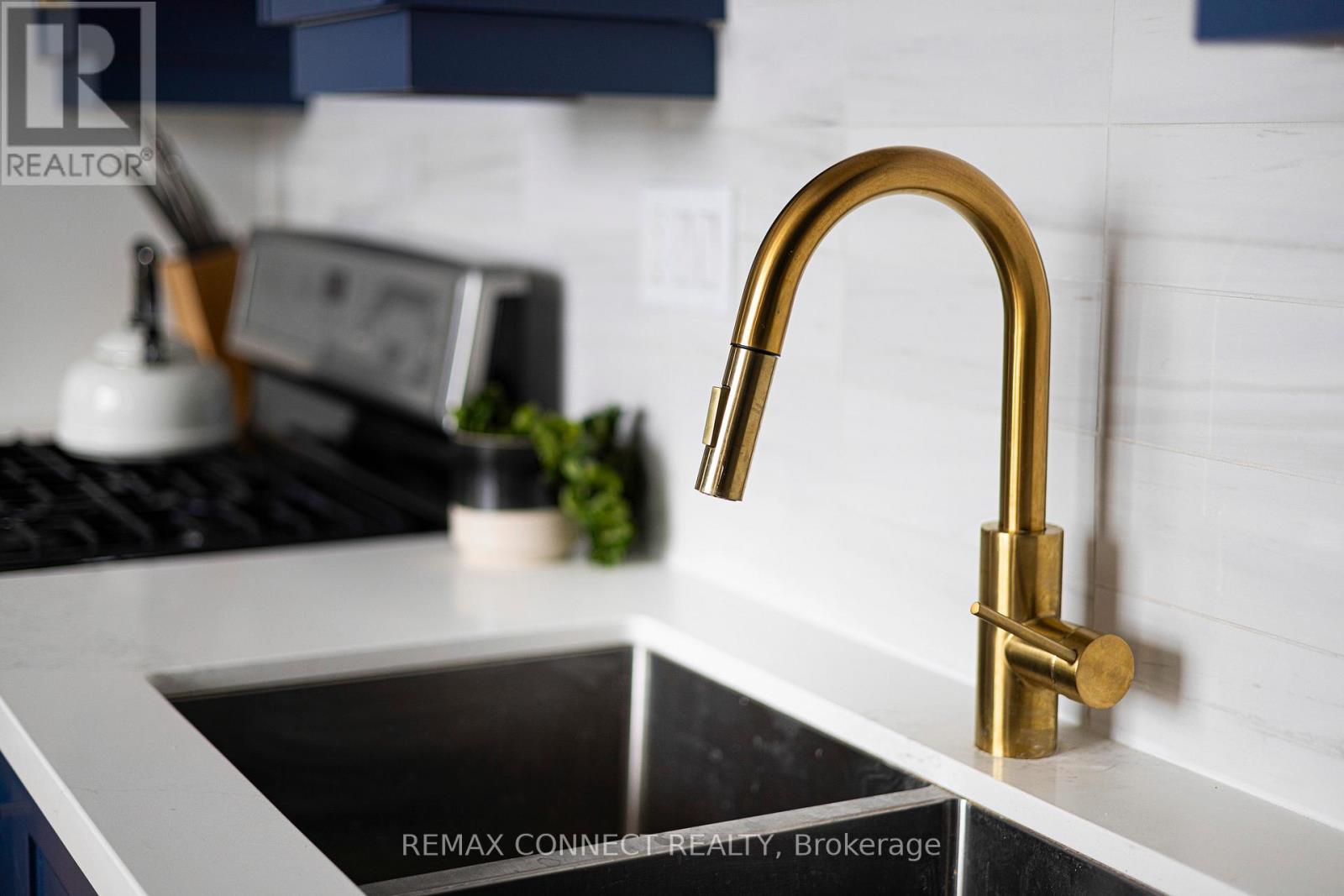 302 - 426 Queen Street E, Toronto, Ontario  M5A 1T4 - Photo 14 - C12708138