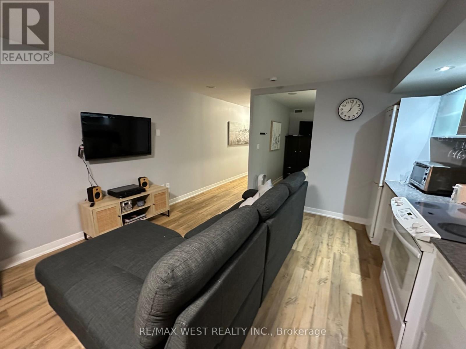 1215 - 4k Spadina Avenue, Toronto, Ontario  M5V 3Y9 - Photo 5 - C12708186