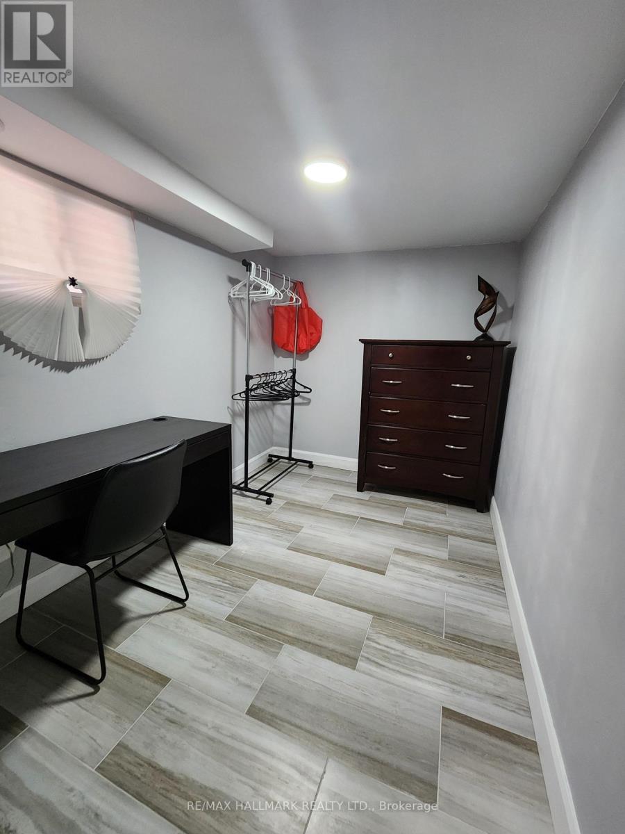 Lower - 132 Grace Street, Toronto, Ontario  M6J 2S2 - Photo 3 - C12708198