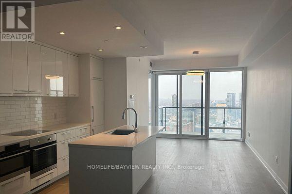 3303 - 488 University Avenue, Toronto, Ontario  M5G 0C1 - Photo 2 - C12708278