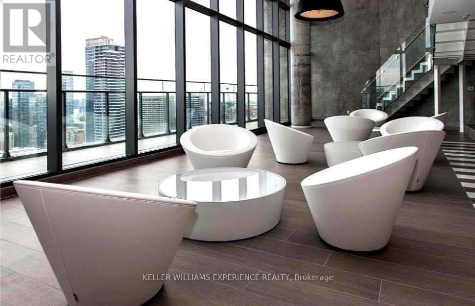 3702 - 45 Charles Street E, Toronto, Ontario  M4Y 1S2 - Photo 17 - C12708280