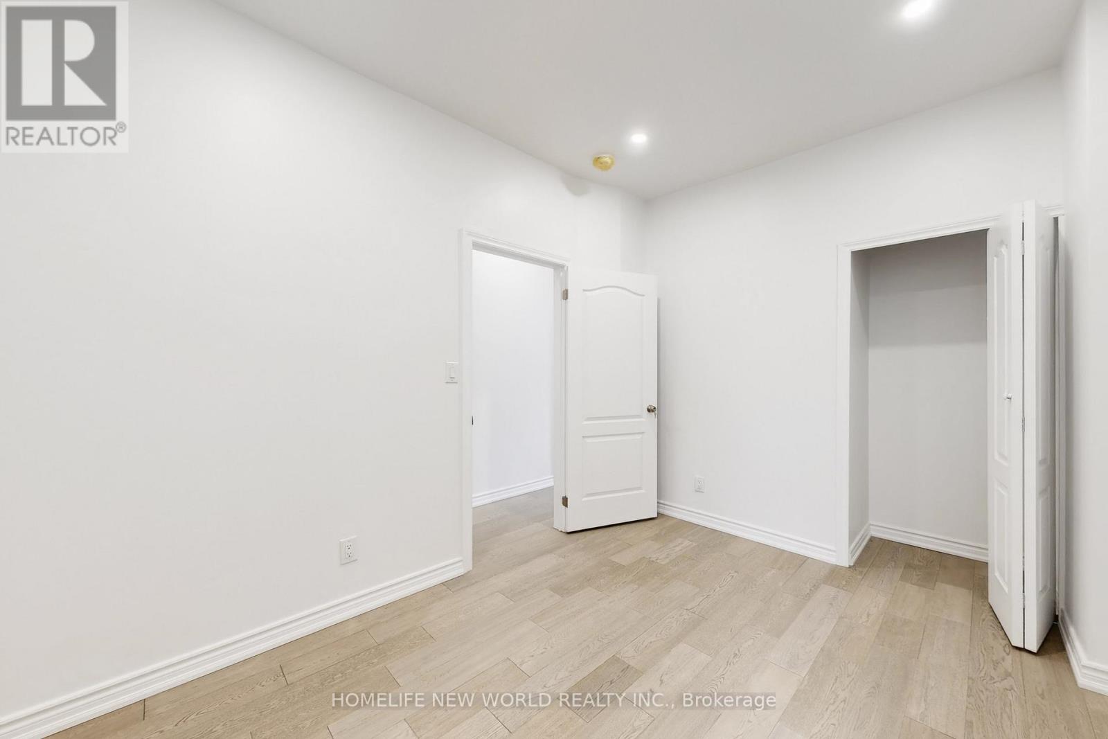 38 Kensington Avenue, Toronto, Ontario M5T 2J9 - Photo 27 - C12708426