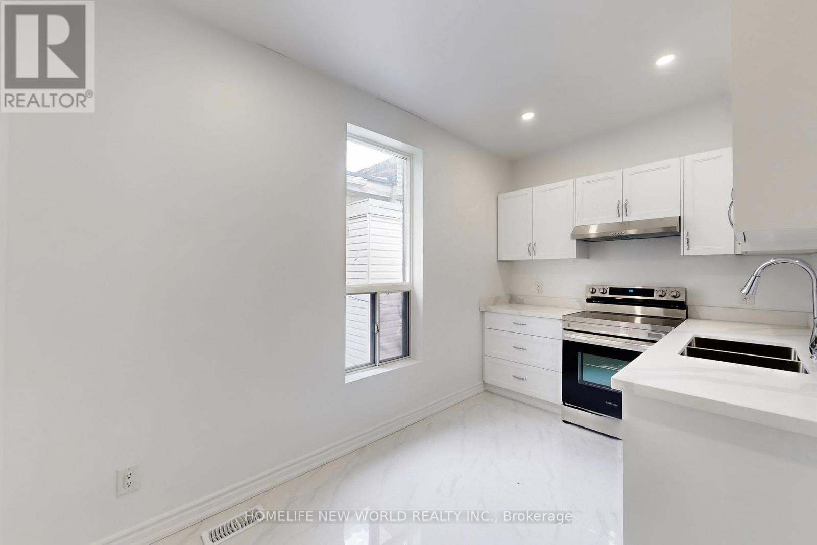 38 Kensington Avenue, Toronto, Ontario M5T 2J9 - Photo 7 - C12708426