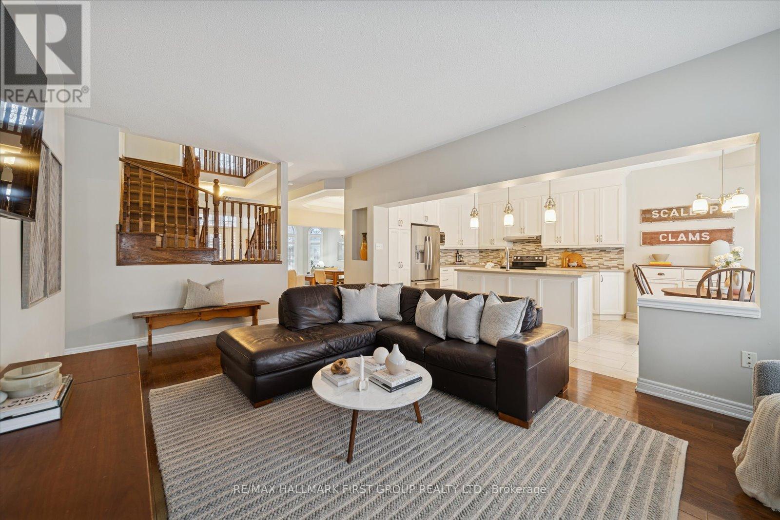 19 Elder Crescent, Whitby, Ontario  L1M 2H6 - Photo 10 - E12708172