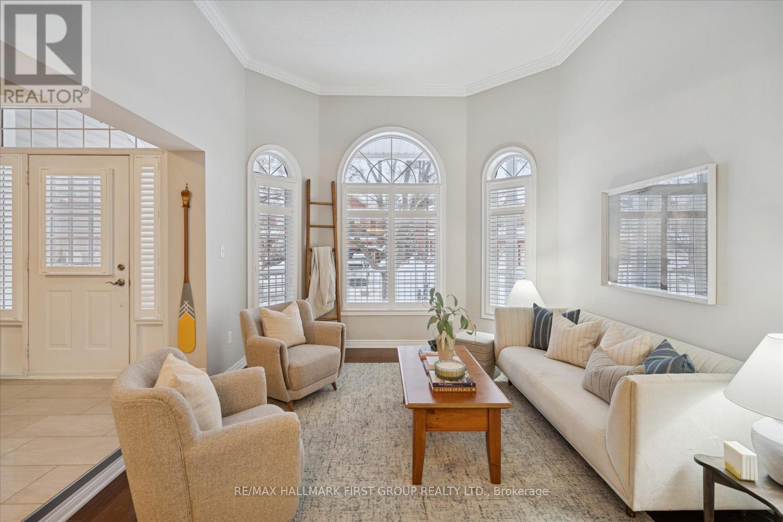 19 Elder Crescent, Whitby, Ontario  L1M 2H6 - Photo 3 - E12708172