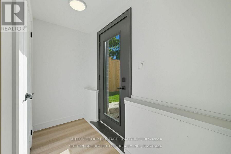 120b Cochrane Street, Whitby, Ontario  L1N 5H8 - Photo 29 - E12708190