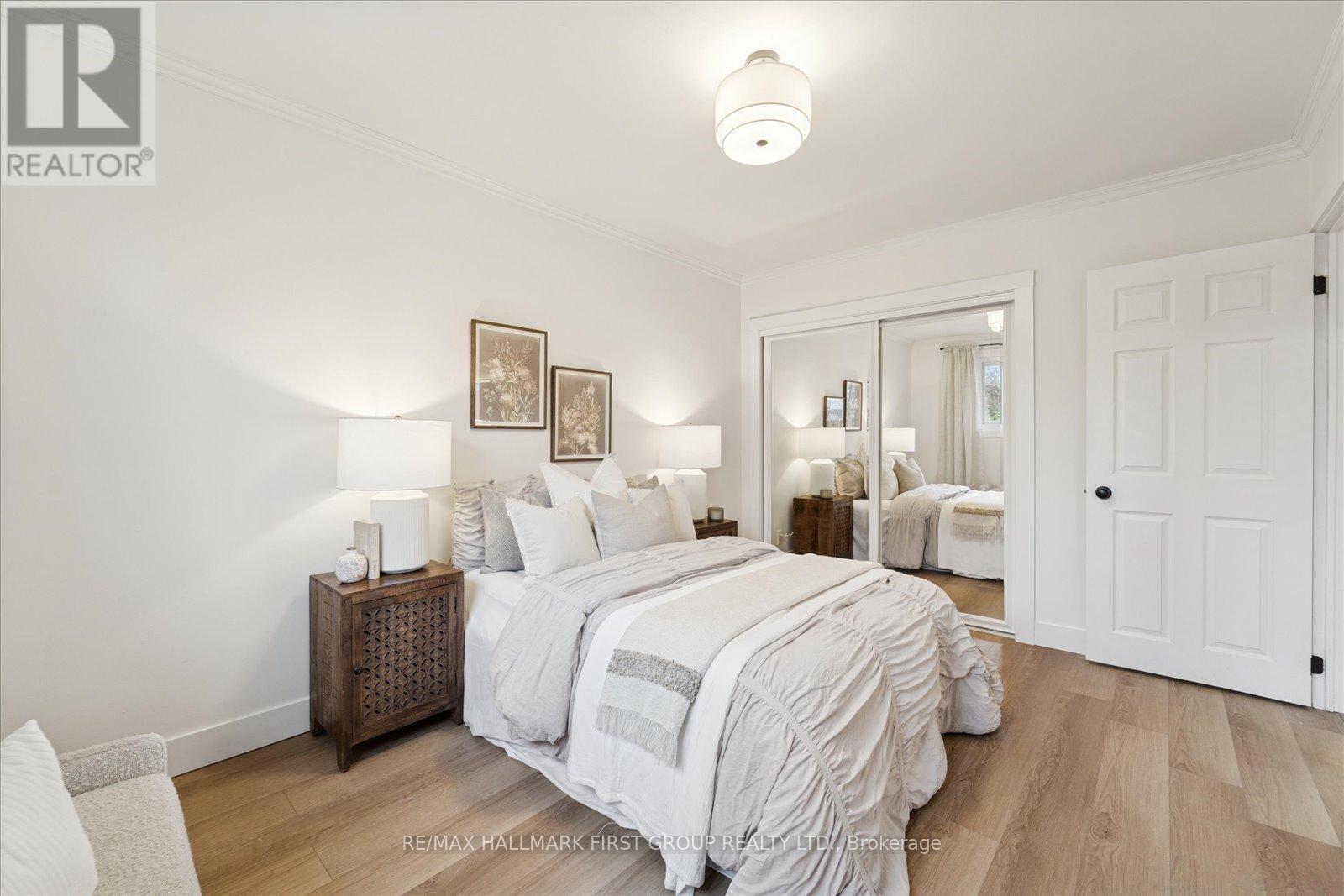 724 Balaton Avenue, Pickering, Ontario  L1W 1W4 - Photo 12 - E12708206