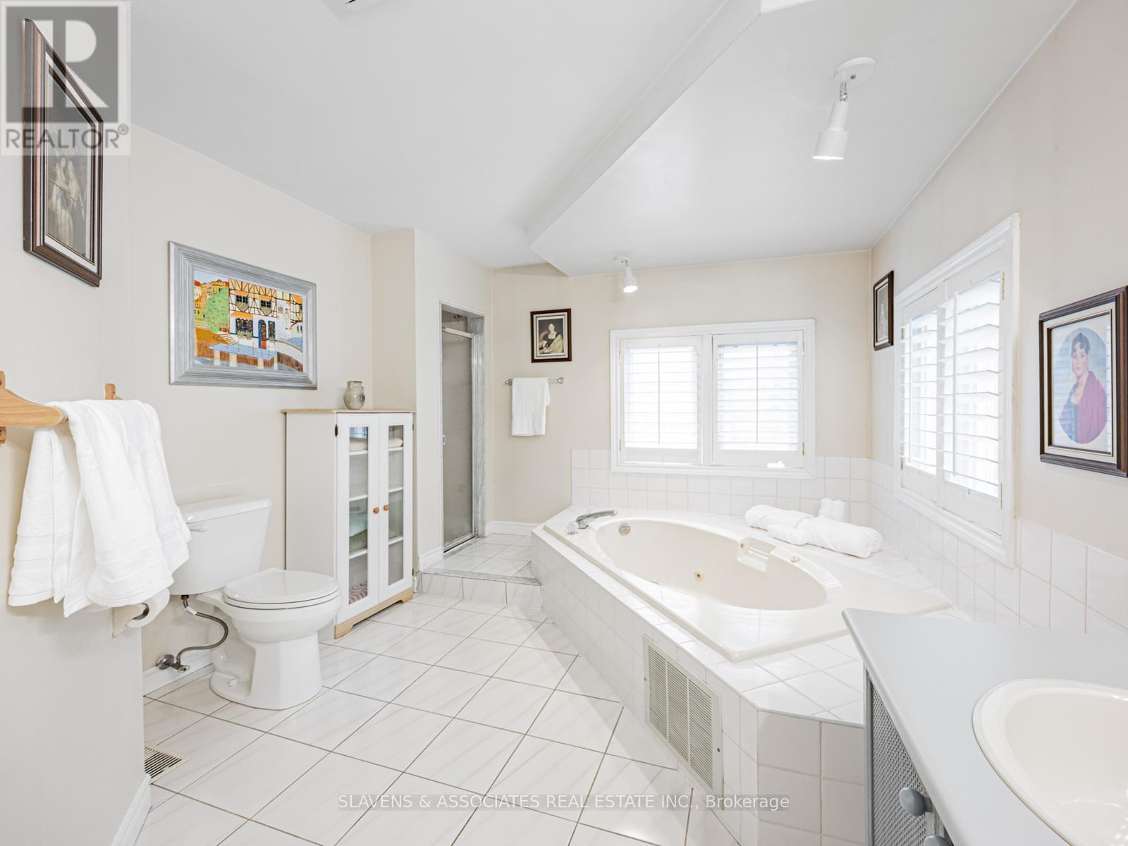 1357 Rougemount Drive, Pickering, Ontario  L1V 1N2 - Photo 14 - E12708364