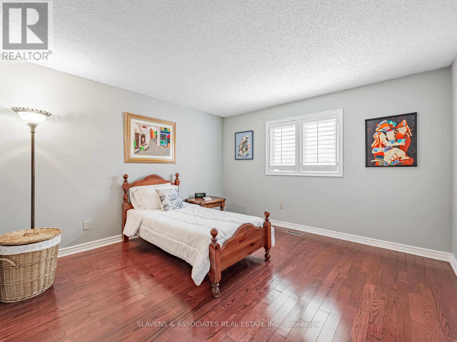 1357 Rougemount Drive, Pickering, Ontario  L1V 1N2 - Photo 17 - E12708364