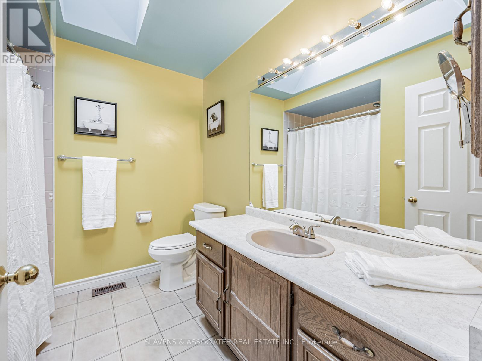 1357 Rougemount Drive, Pickering, Ontario  L1V 1N2 - Photo 18 - E12708364