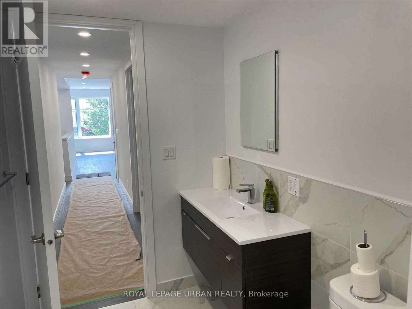 Unit 1 - 460 Danforth Avenue, Toronto, Ontario  M4K 1P4 - Photo 6 - E12708420