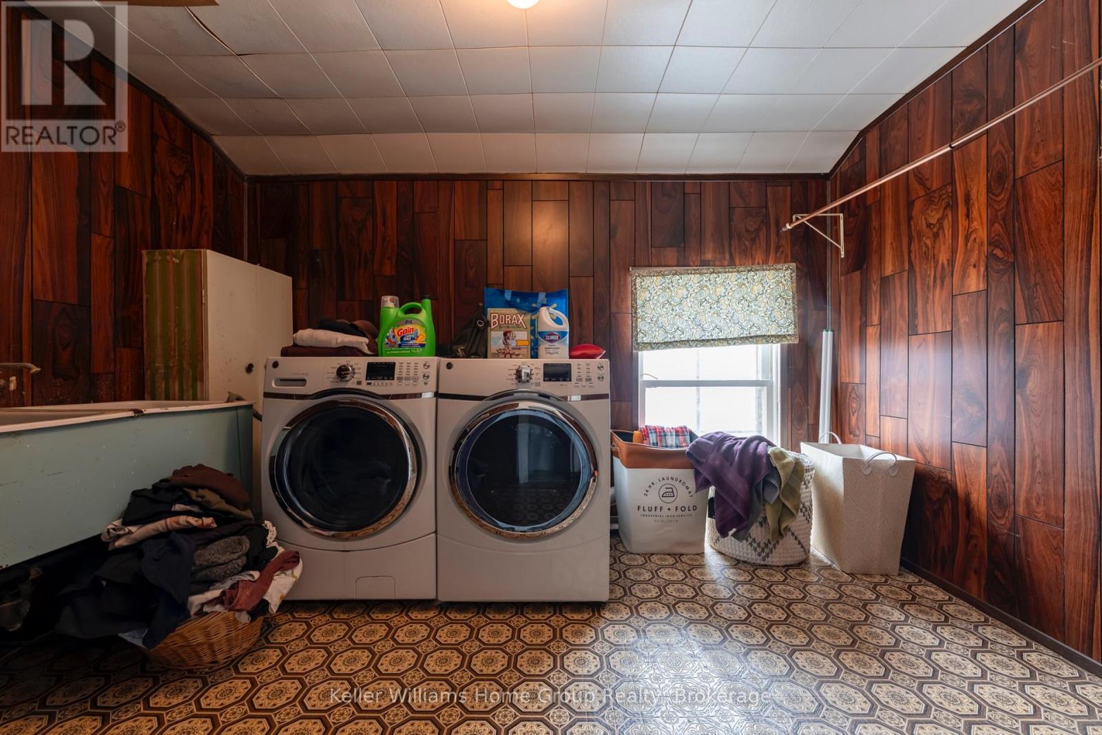 150 Wellington Street E, Wellington North (Mount Forest), Ontario  N0G 2L2 - Photo 34 - X12672456