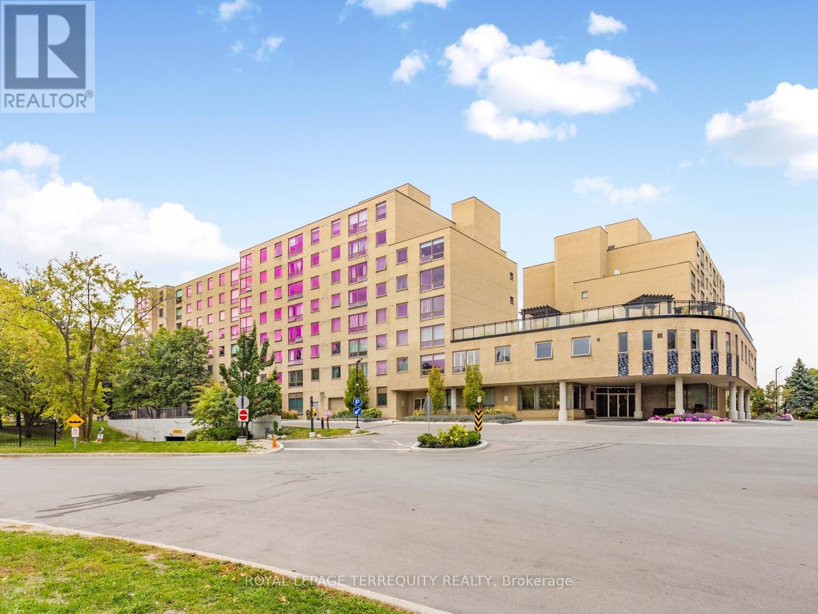 203 - 326 MAJOR MACKENZIE DRIVE E, Richmond Hill, Ontario