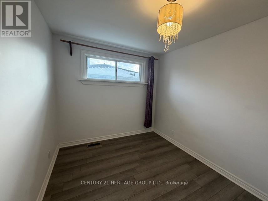 231 Blue Grass Boulevard, Richmond Hill, Ontario  L4C 3H1 - Photo 5 - N12708298