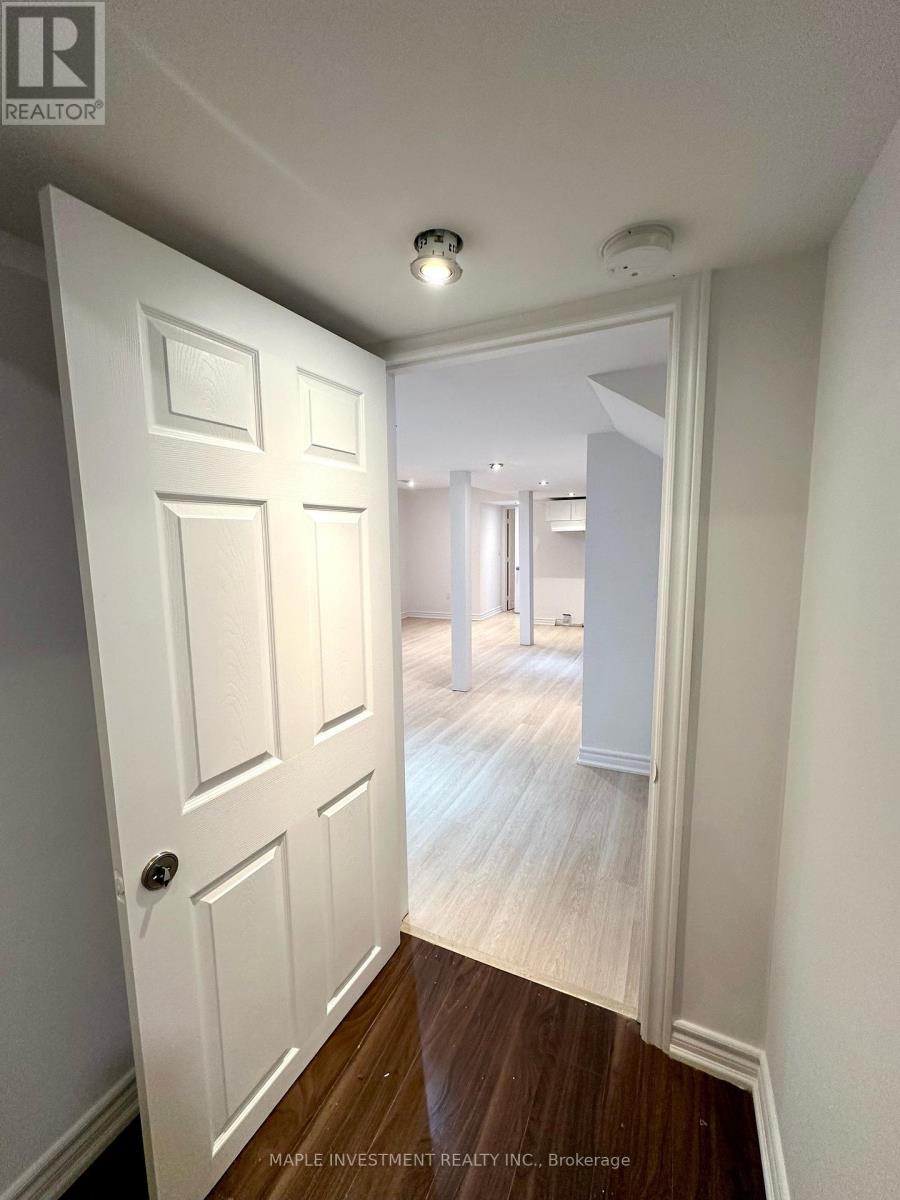 97 Long Point Drive, Richmond Hill, Ontario  L4E 3Z7 - Photo 12 - N12708304